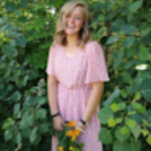 Meet your Posher, Olivia